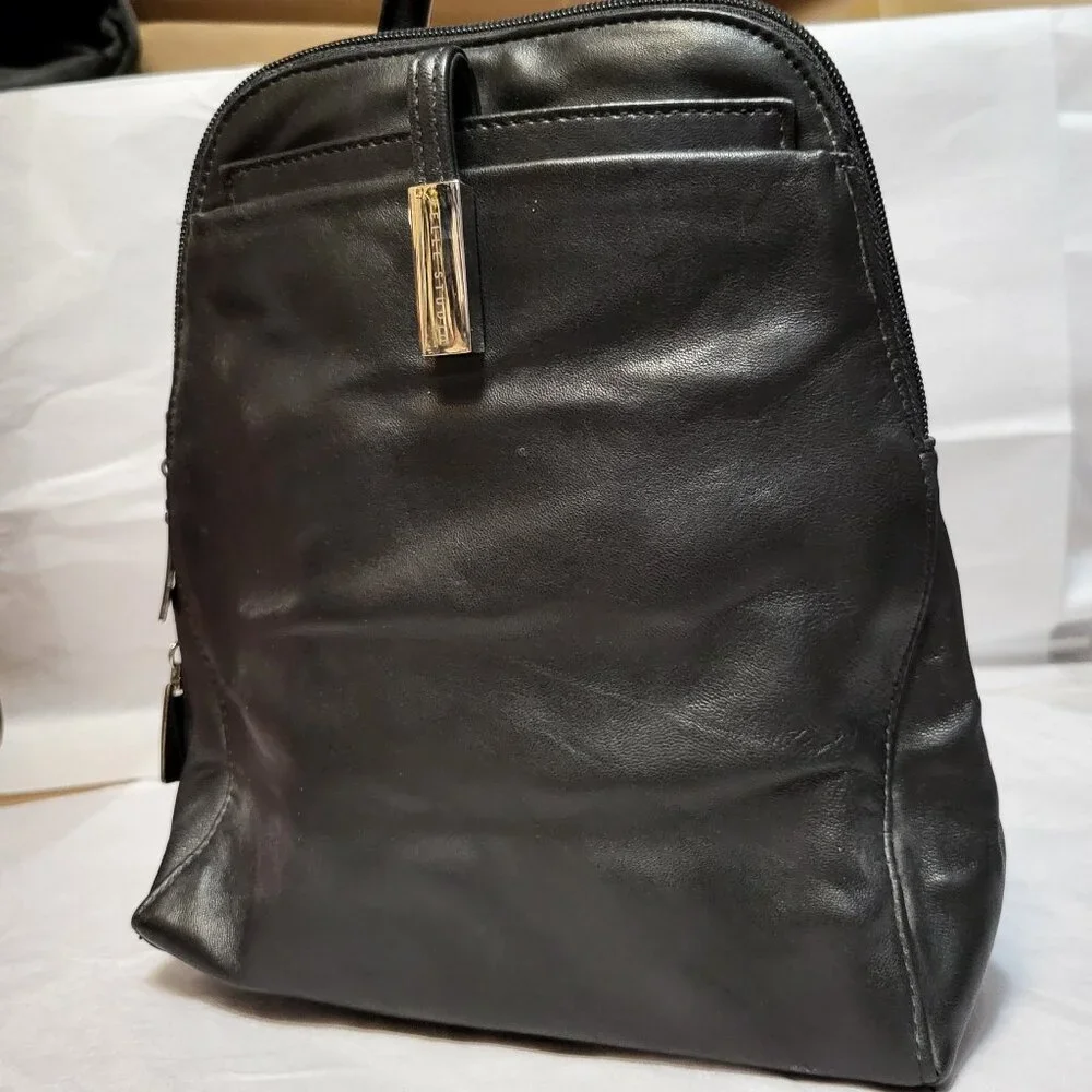 PELLE STUDIO FOR WILSONS LEATHER VINTAGE BLACK SLING BACKPACK - Picture 2 of 6